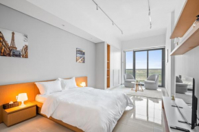 Spacious Studio With Dubailand Charm